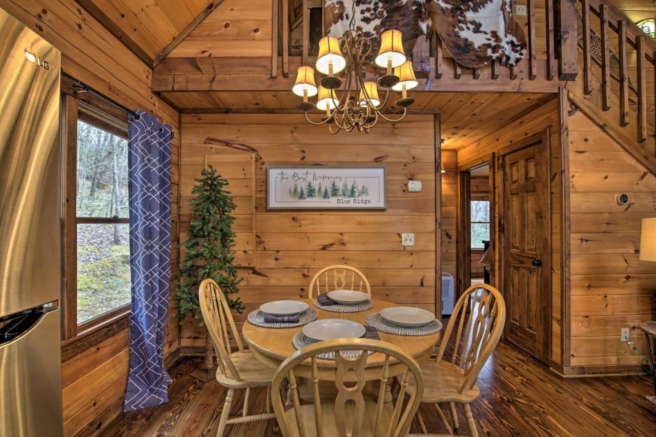 Picturesque Mountain With Hot Tub And Fire Pit! Holiday home