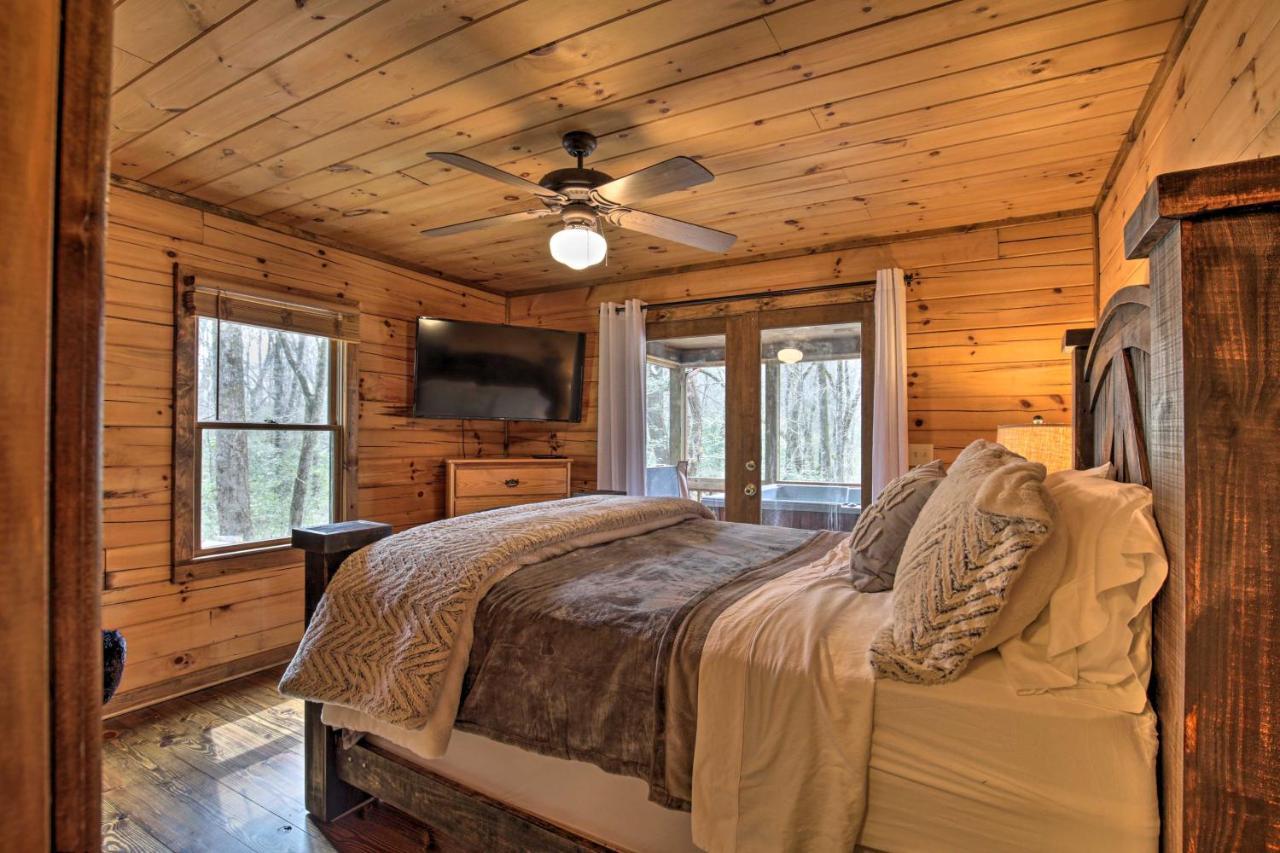 Picturesque Mountain With Hot Tub And Fire Pit! Сasa de vacaciones